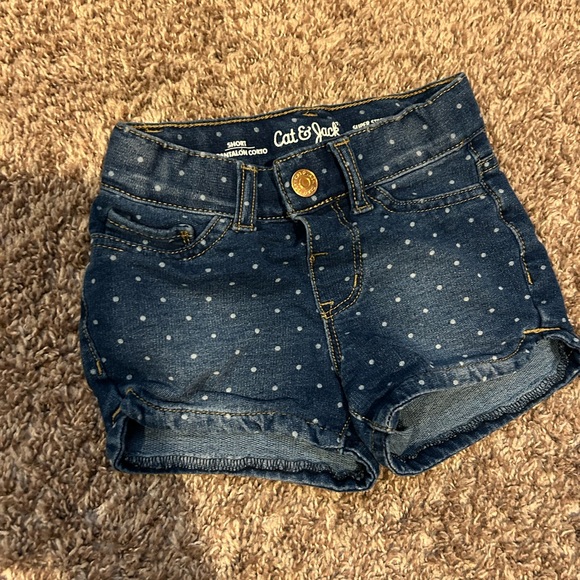 3 pairs of toddler 3T shorts - Picture 6 of 7